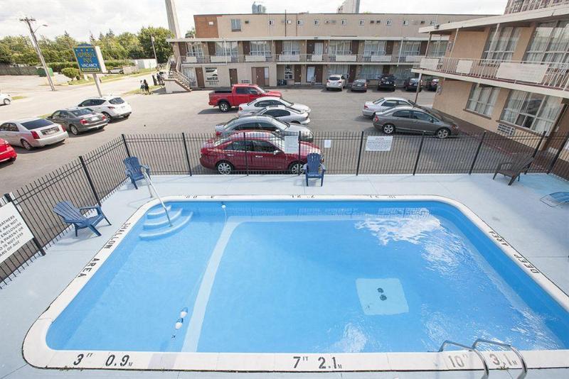 Motel 6 Niagara Falls, On Near The Falls ภายนอก รูปภาพ
