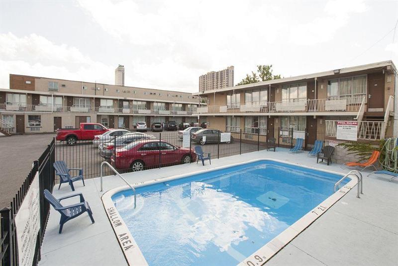 Motel 6 Niagara Falls, On Near The Falls ภายนอก รูปภาพ